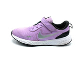 Nike Revolution 5