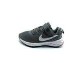 Nike Revolution 6