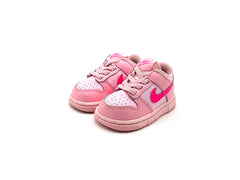 Nike Dunk Low Triple Pink