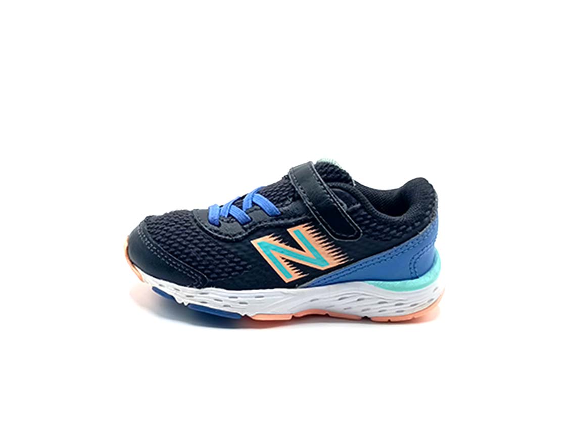 New Balance 680 V6