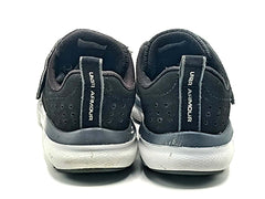 Under Armour UA Assert 8