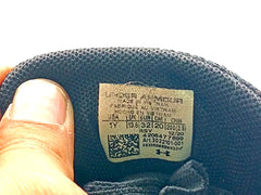 Under Armour UA Assert 8