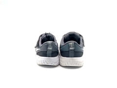 Nike Revolution 5 TD