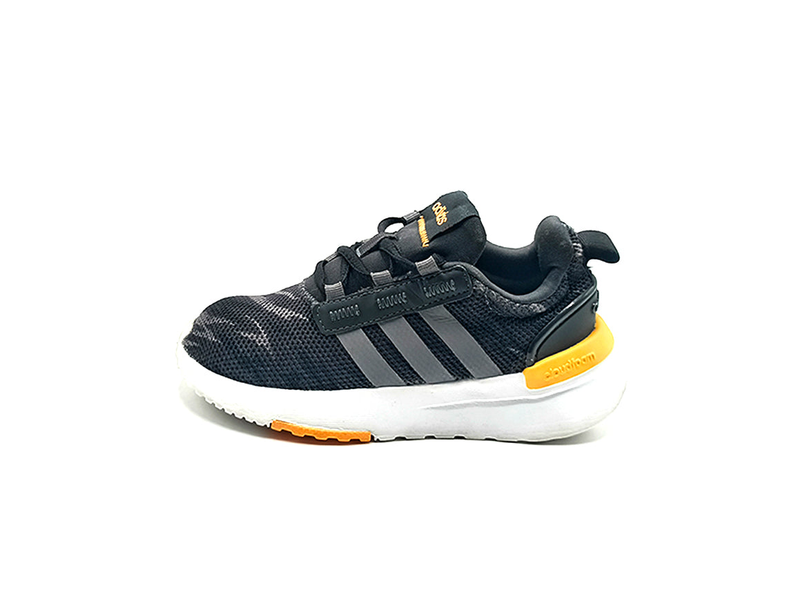 Adidas Racer TR21