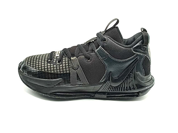 Nike LeBron Witness 7