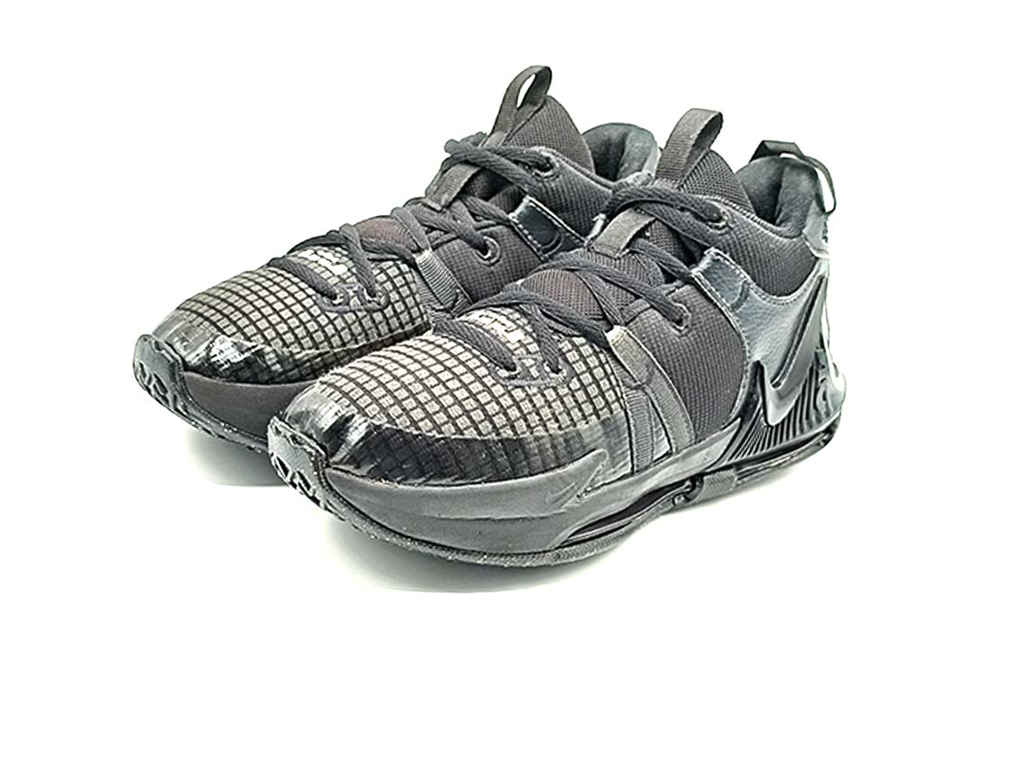 Nike LeBron Witness 7