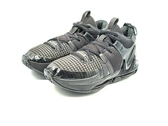 Nike LeBron Witness 7