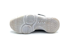 Nike LeBron Witness 5