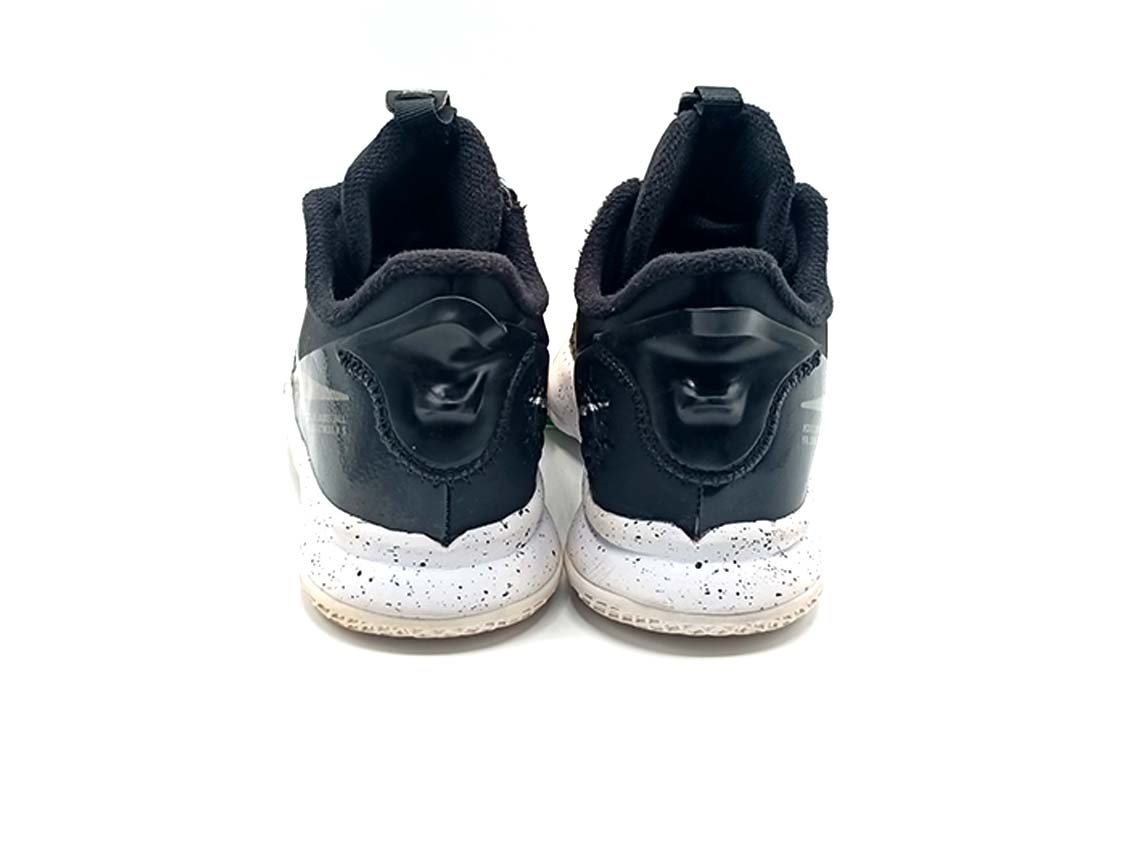 Nike LeBron Witness 5