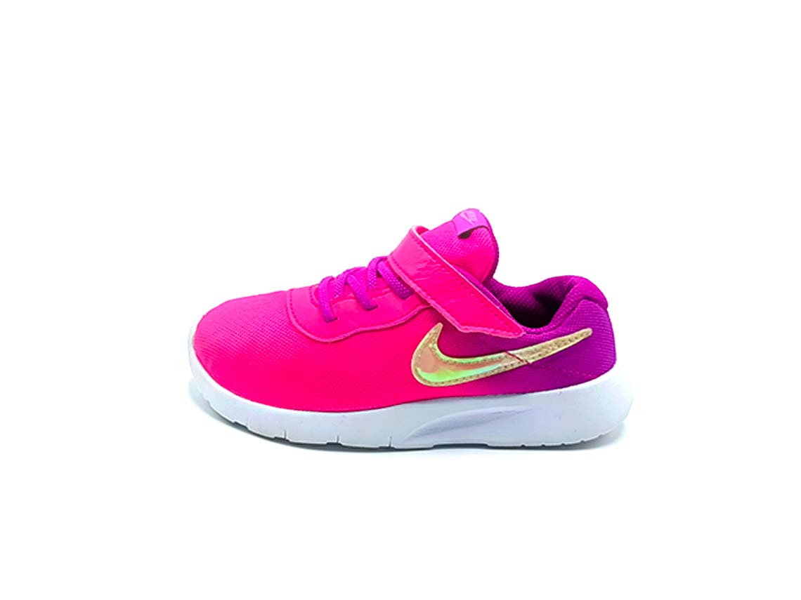 Nike Tanjun