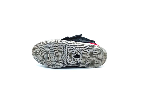 Nike Kyrie 5
