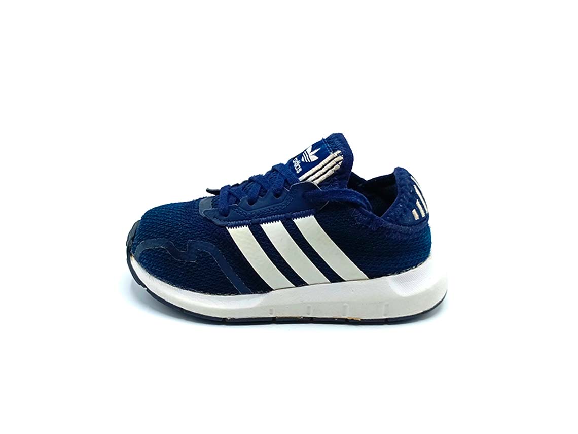 Adidas Swift Run