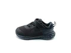 Nike Revolution 6