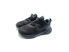 Nike Revolution 6