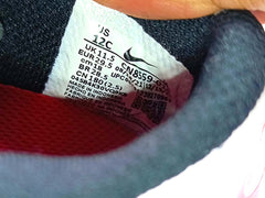 Nike MD Valiant