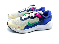 Nike Revolution 7