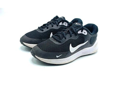 Nike Revolution 7