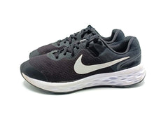 Nike Revolution 6