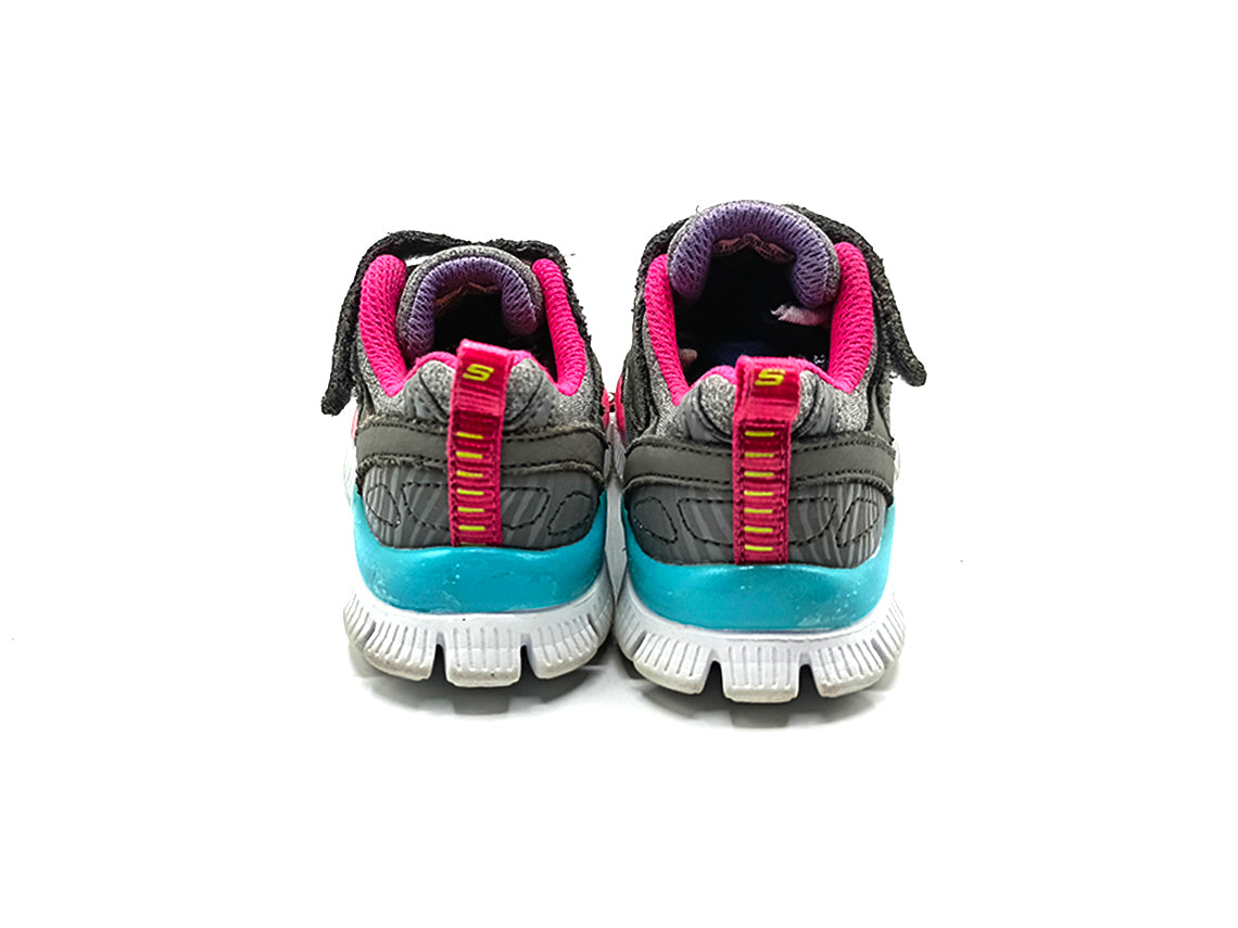 Skechers