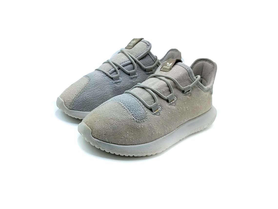 Adidas Tubular - Picture Color Issue