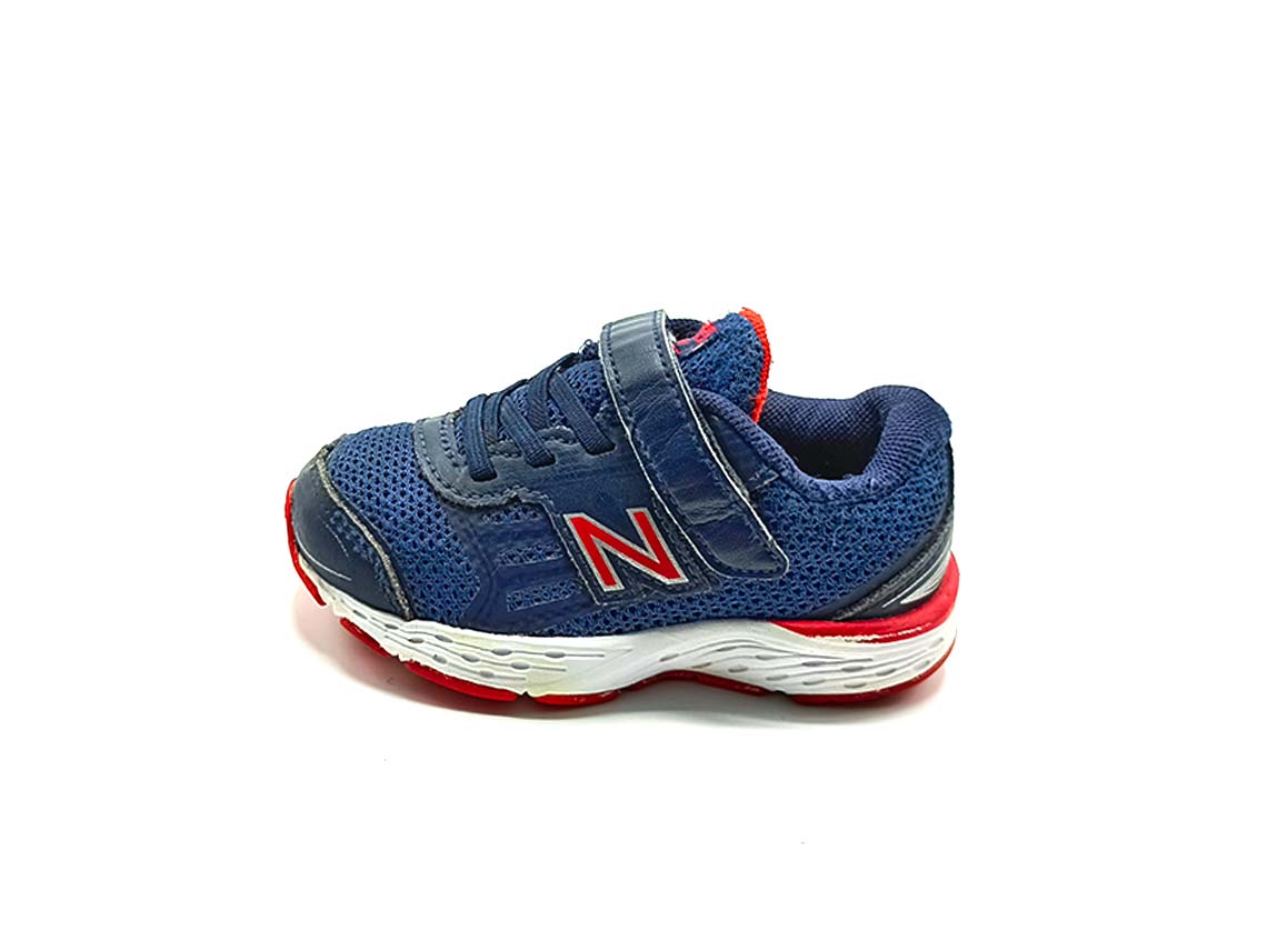 New Balance 680v5