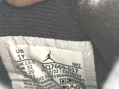 Nike Air Jordan 4 Retro