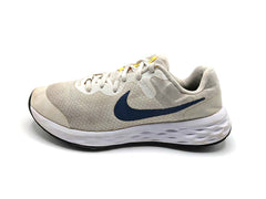 Nike Revolution 6