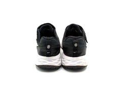 Nike Revolution 6