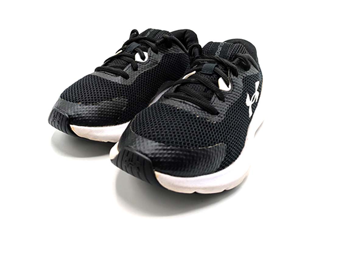Under Armour Surge 3