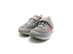 Under Armour Assert 8