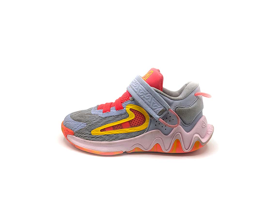 Nike Giannis Immortality 2