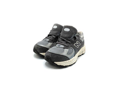 New Balance 2002R