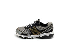 New Balance 689