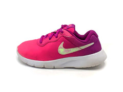 Nike Tanjun