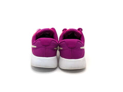 Nike Tanjun