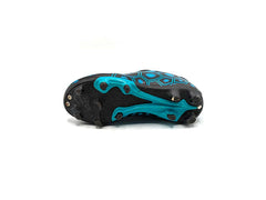 Feething Soccer Cleats