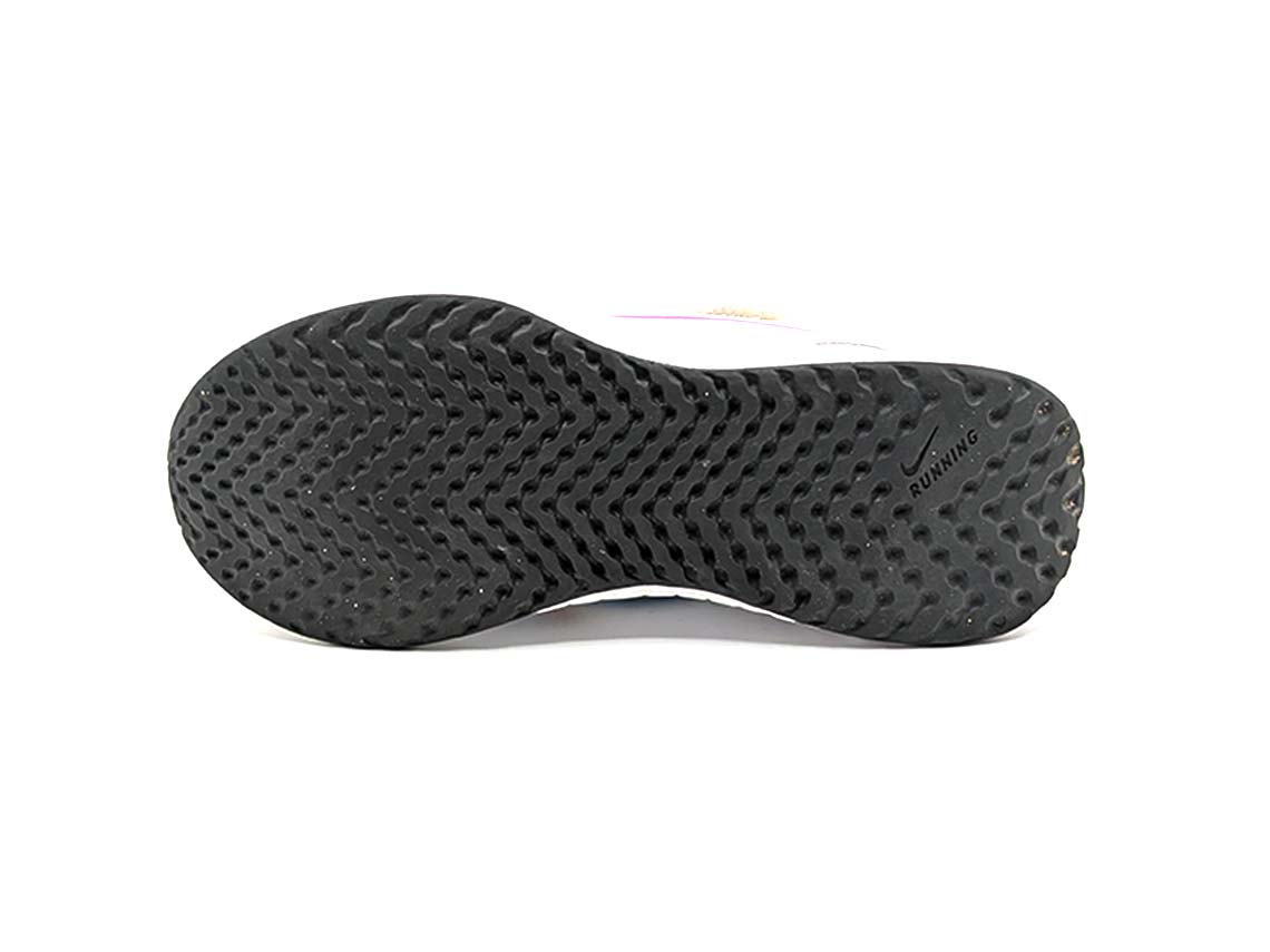 Nike Revolution 5 Fable