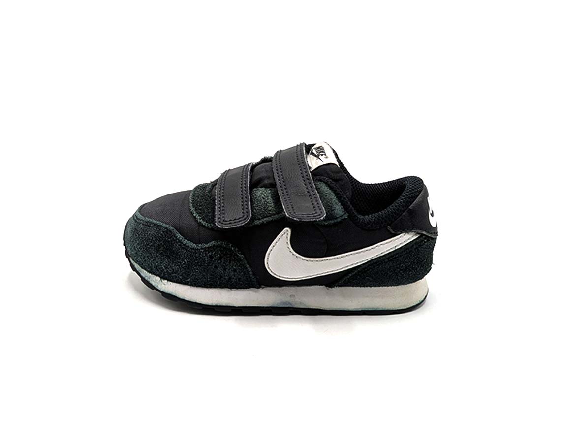 Nike MD Valiant