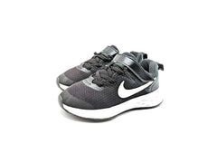 Nike Revolution 6