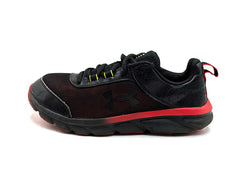 Under Armour Assert 8