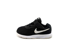 Nike Tanjun
