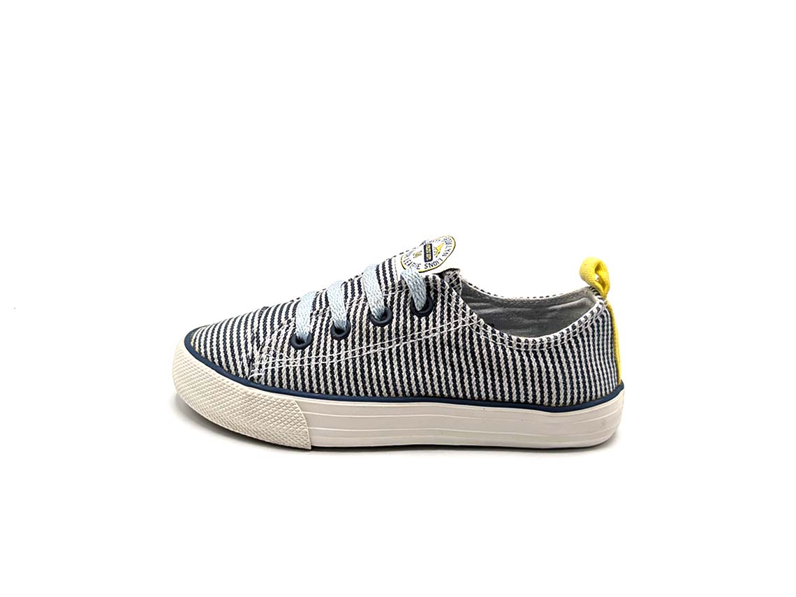 H&M Canvas
