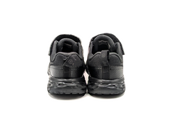 Nike Revolution 6