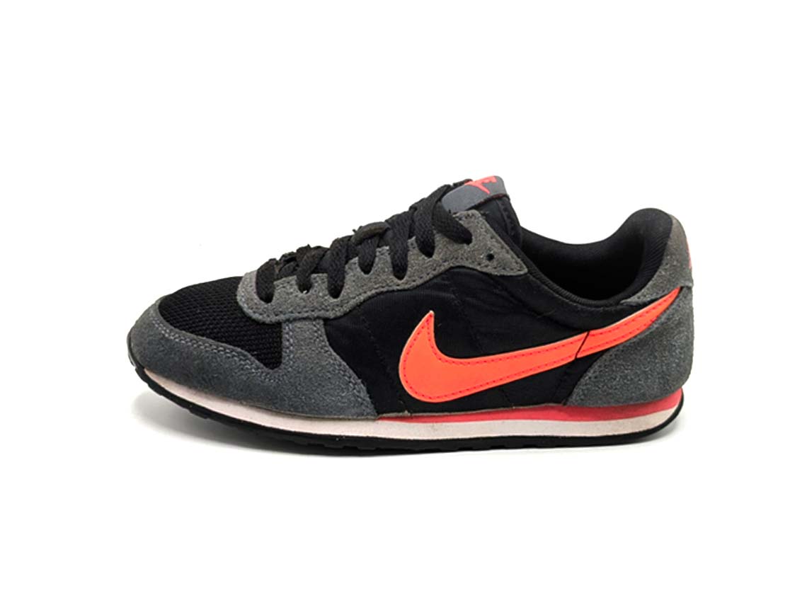 Nike Genicco Grey Suede