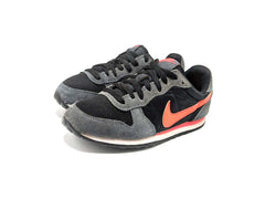 Nike Genicco Grey Suede