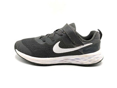 Nike Revolution 6