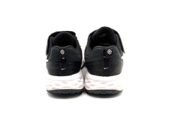 Nike Revolution 6