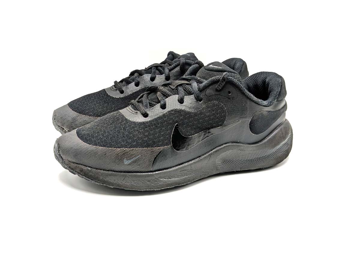 Nike Revolution 7