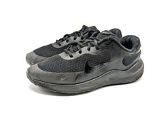 Nike Revolution 7