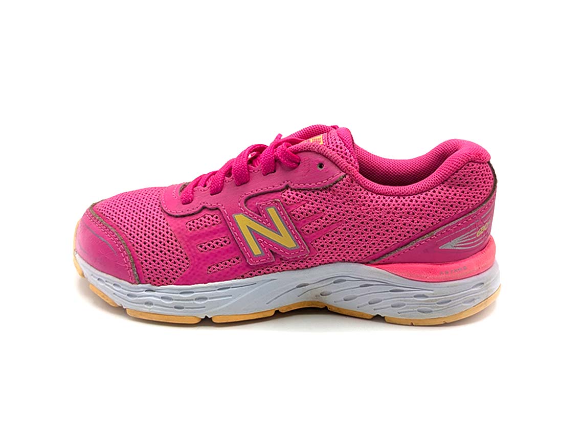 New Balance 680v5
